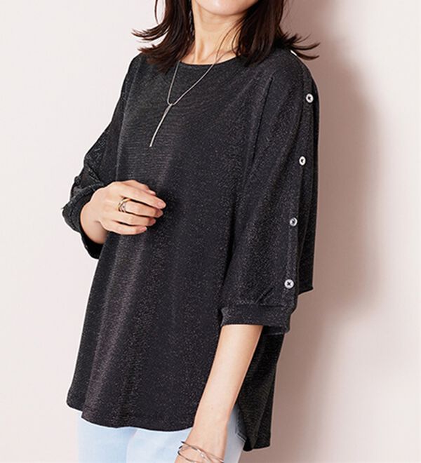 BELLUNA（ベルーナ）の「ラメ調肩ボタンデザインプルオーバー（カットソー）」｜詳細画像