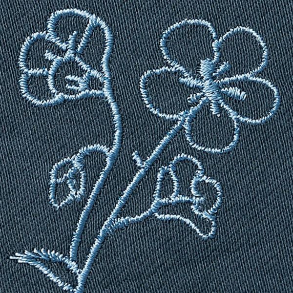 BELLUNA（ベルーナ）の「すぽっと着られる裾刺しゅうチュニック（ブラウス）」｜詳細画像