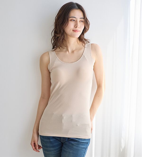 LAVIENNE（ラヴィエンヌ）の「【汗かきさん必見！】涼感サラッと快適汗取りカップ付タンクトップインナー＜さらりラボ＞（肌着・インナーウェア）」｜詳細画像