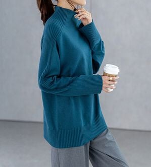 BELLUNA（ベルーナ）の「トレーナーがカジュアルすぎる方に！洗えるリブハイネックニット（ニット・セーター）」｜ターコイズ