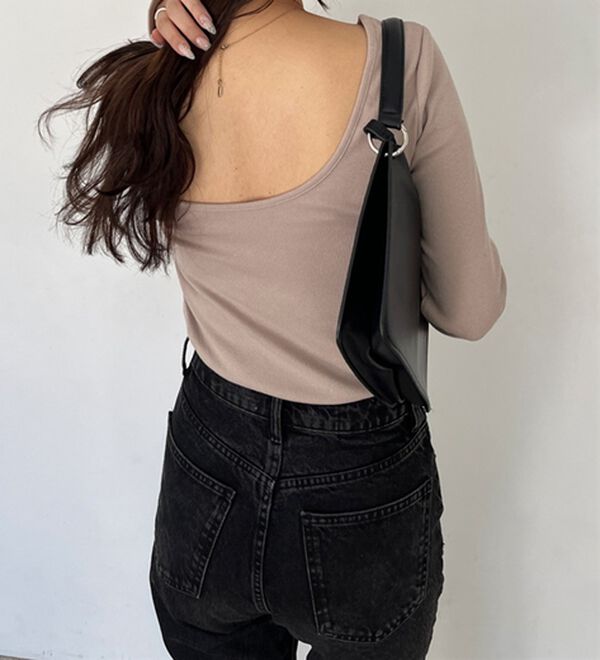 GeeRA（ジーラ）の「バックオープンリブトップス（カットソー）」｜詳細画像