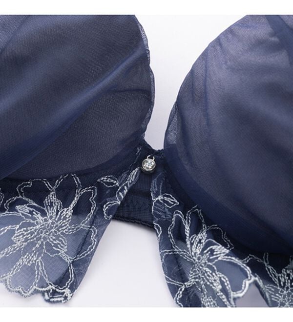 YU'NOW（ユナウ）の「ぷるるん谷間のノンワイヤーブラ＆ショーツ（ブラジャー＆ショーツセット）」｜詳細画像