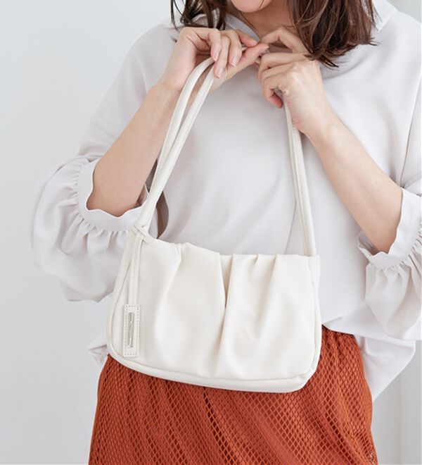 BELLUNA（ベルーナ）の「ギャザーデザインミニショルダーバッグ（その他バッグ）」｜詳細画像