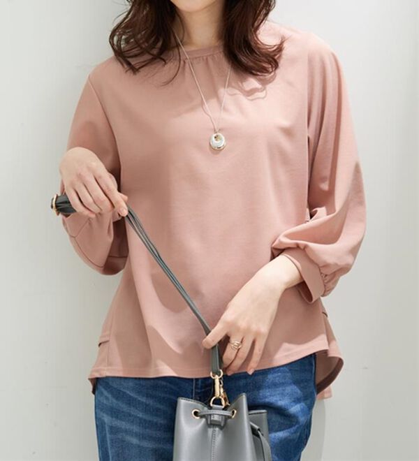 BELLUNA（ベルーナ）の「【再入荷】ボリューム袖美人顔バックフレアーＴブラウス（ブラウス）」｜詳細画像