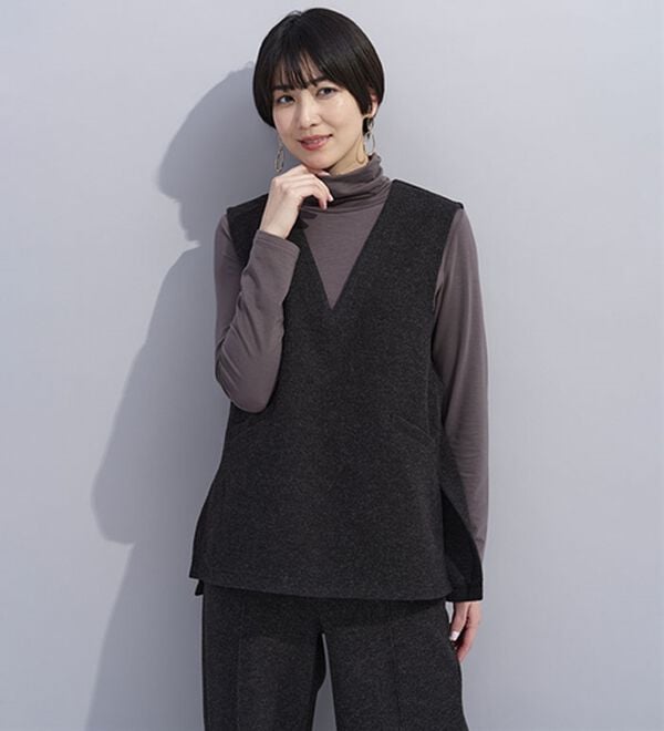 BELLUNA（ベルーナ）の「なめらかテンセル（ＴＭ）繊維ストレッチプルオーバー（カットソー）」｜詳細画像