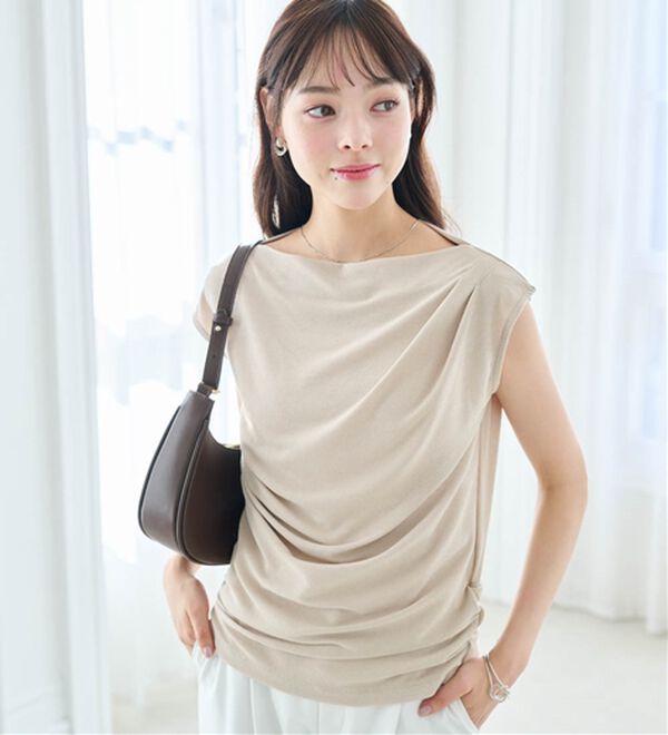 RANAN（ラナン）の「【ひんやり・ＵＶ】タックドレープフレンチスリーブカットソー（Tシャツ）」｜ベージュ