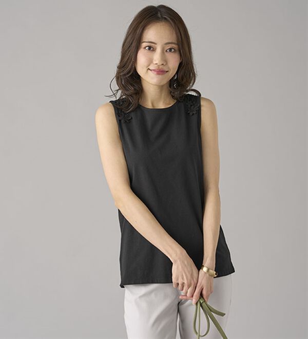 BELLUNA（ベルーナ）の「綿混素材脇汗対策フラワーレースインナー（タンクトップ・キャミソール）」｜詳細画像