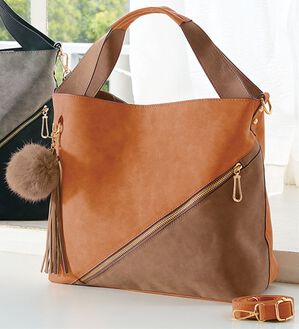 BELLUNA（ベルーナ）の「整理上手な配色ポンポン付２ＷＡＹ手提げ（その他バッグ）」｜キャメル系