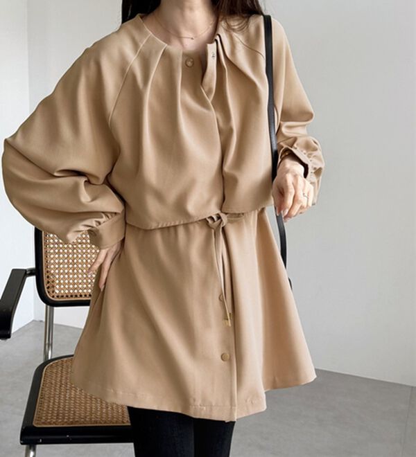 GeeRA（ジーラ）の「ケープデザインミドル丈マンパー（ブルゾン）」｜詳細画像