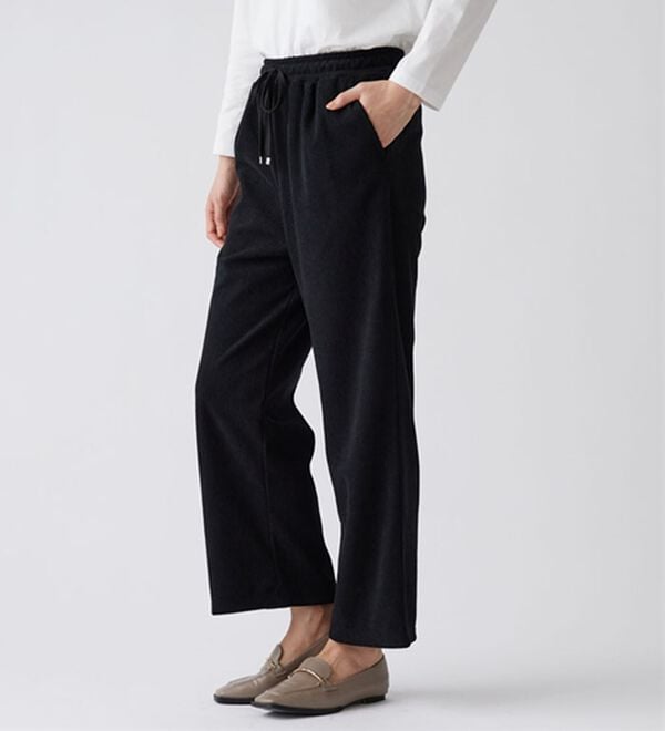 BELLUNA（ベルーナ）の「なめらかコーデュロイワイドパンツ（ワイドパンツ・ガウチョ）」｜詳細画像