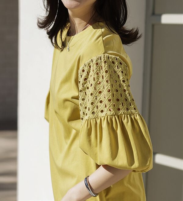 BELLUNA（ベルーナ）の「ボリューム袖レース切替プルオーバー（カットソー）」｜詳細画像