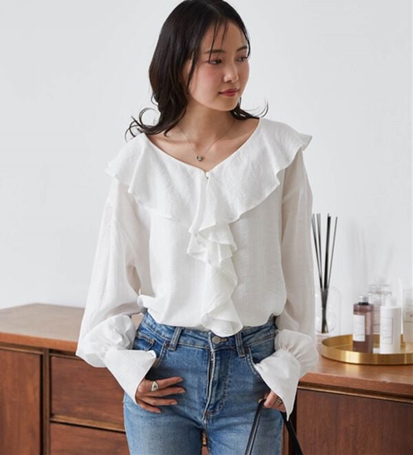 RANAN（ラナン）の「ラッフルフリルオーバーブラウス（ブラウス）」｜詳細画像