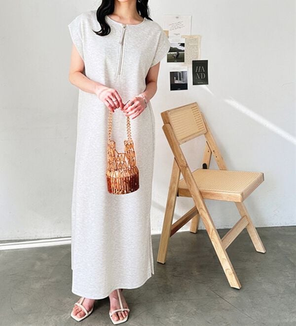 GeeRA（ジーラ）の「前後２ＷＡＹハーフジップＩラインワンピース（カットソーワンピース）」｜詳細画像