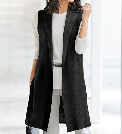 BELLUNA（ベルーナ）の「フードデザインプリーツベスト（ベスト）」