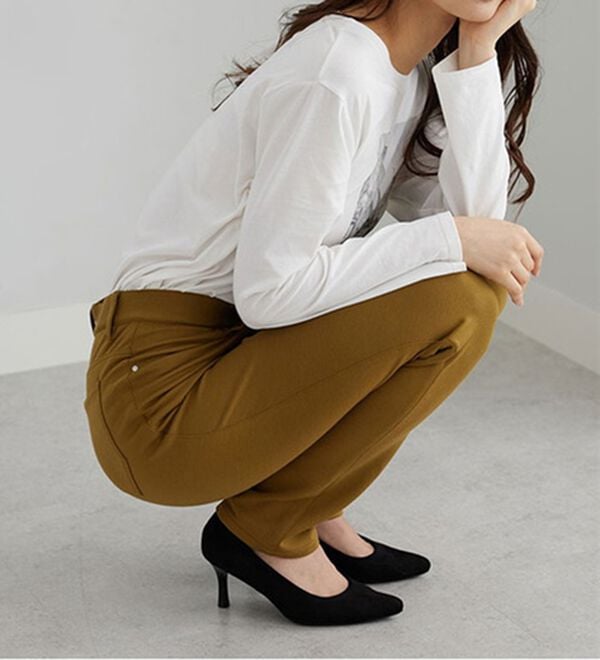 BELLUNA（ベルーナ）の「防風&times;ストレッチ素材ストレートパンツ（フルレングスパンツ）」｜詳細画像