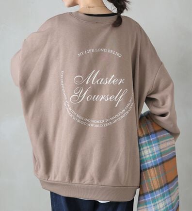 A HAPPY MARILYN（アハッピーマリリン）の「【Ｌ～８Ｌ】【ハピぽか裏起毛】２デザインから選べるロゴトレーナー 毛玉になりにくい（トレーナー・スウェット）」