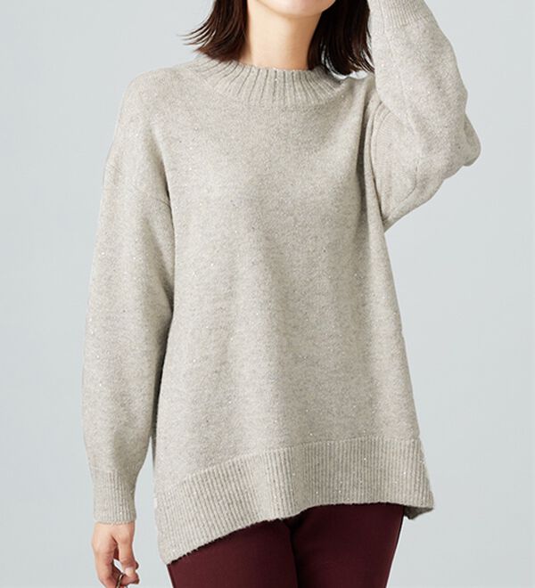 BELLUNA（ベルーナ）の「ラメ調バックスリットニットプルオーバー（ニット・セーター）」｜詳細画像