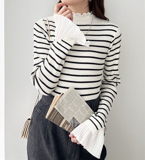 GeeRA（ジーラ）の「プリーツ付ハイネックリブニットトップス（ニット・セーター）」｜ボーダー