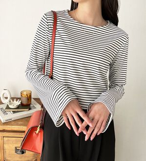 GeeRA（ジーラ）の「クルーネックフレアスリーブリブカットソー（カットソー）」｜ボーダー