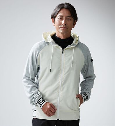「＜トランスコンチネンツゴルフ＞快適モノトーンフードジャケット（メンズジャケット）」