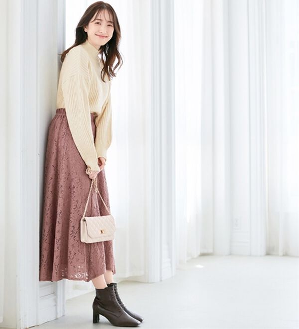 alotta（アロッタ）の「モックネックボリューム袖リブニット（ニット・セーター）」｜アイボリー