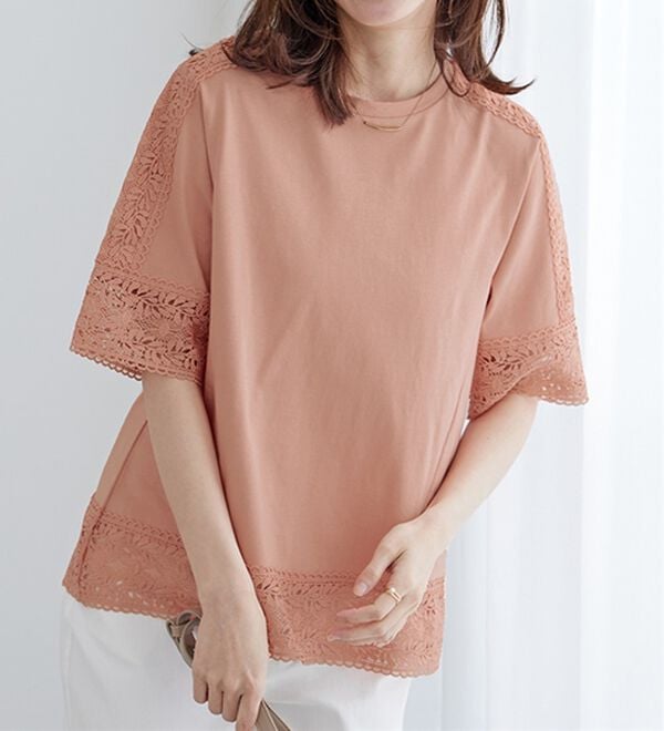 BELLUNA（ベルーナ）の「リーフ柄レース使いプルオーバー（カットソー）」｜詳細画像