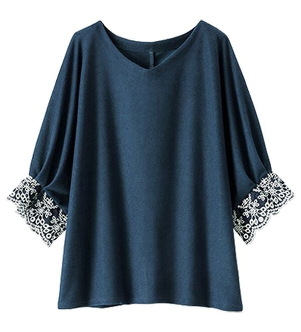 BELLUNA（ベルーナ）の「かのこ素材刺しゅうデザインプルオーバー（チュニック）」｜詳細画像