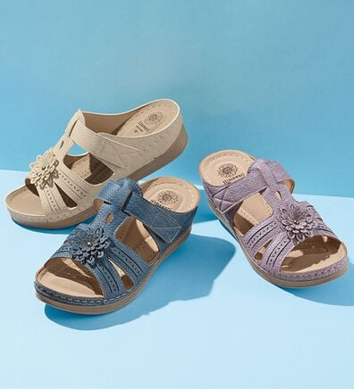 BELLUNA（ベルーナ）の「デニム調花モチーフミュール（サンダル・ミュール）」