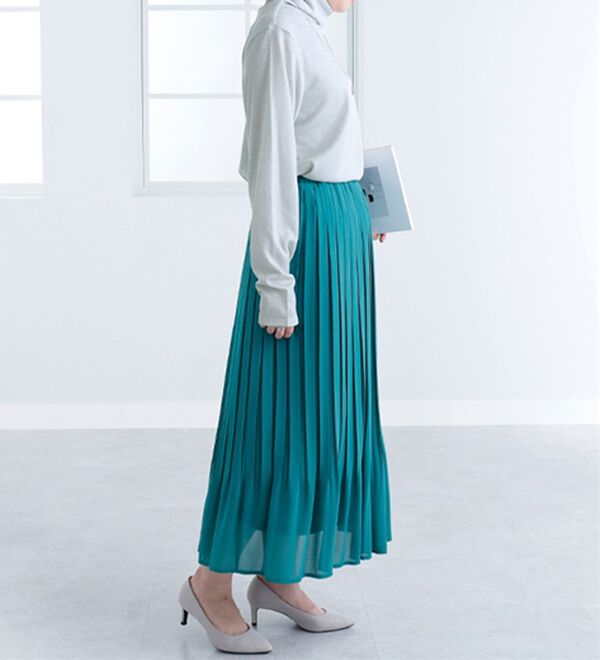 BELLUNA（ベルーナ）の「ラメ調ハイネックプルオーバー（カットソー）」｜詳細画像