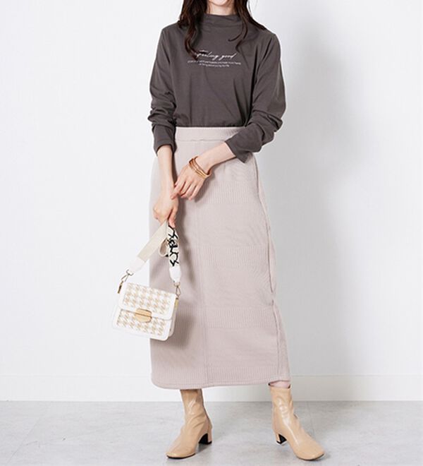 BELLUNA（ベルーナ）の「綿１００％ロゴデザインプルオーバー（カットソー）」｜詳細画像