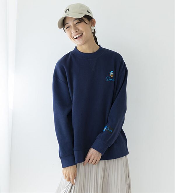 BELLUNA（ベルーナ）の「＜Ｄｉｓｎｅｙ＞刺しゅうデザイントレーナー（トレーナー・スウェット）」｜詳細画像