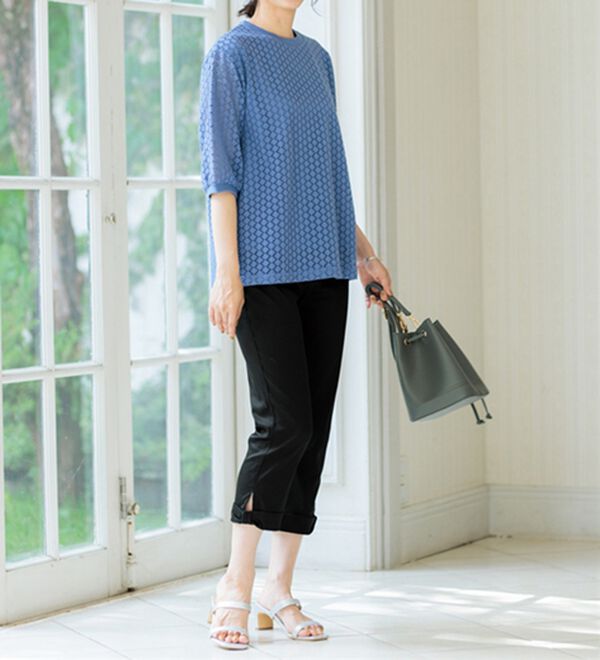 BELLUNA（ベルーナ）の「ヒンヤリ&times;サラリ速乾！綿サテンストレッチ裾リボンクロップドパンツ（クロップドパンツ）」｜詳細画像