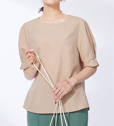 BELLUNA（ベルーナ）の「麻調合繊パール付ブラウス（ブラウス）」