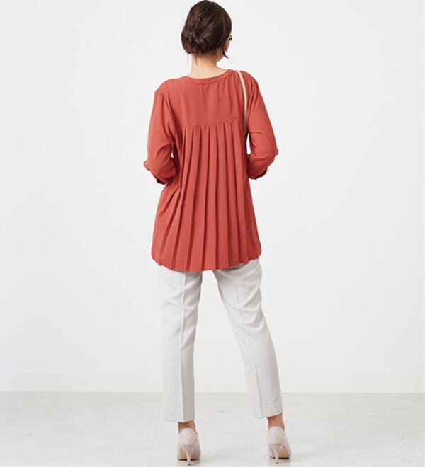 BELLUNA（ベルーナ）の「【新色追加】機能付！バックプリーツチュニック（チュニック）」｜詳細画像