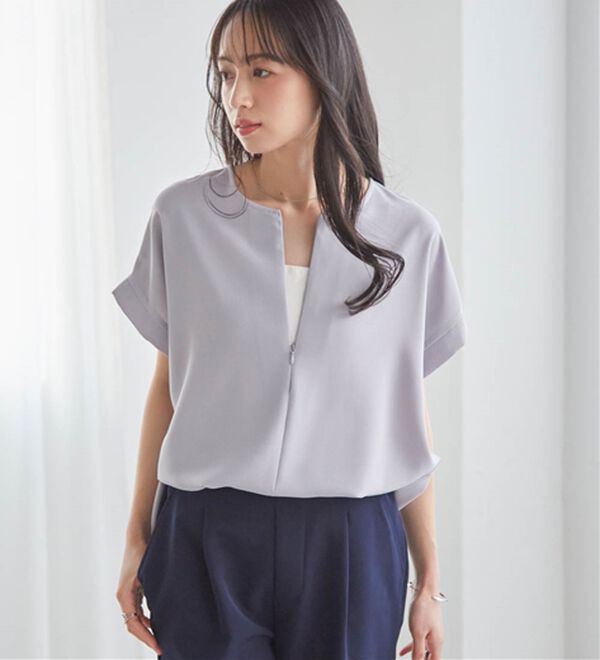 RANAN（ラナン）の「【汗シミ防止】ひんやり&防シワ前後2WAYハーフジップブラウス（ブラウス）」｜詳細画像