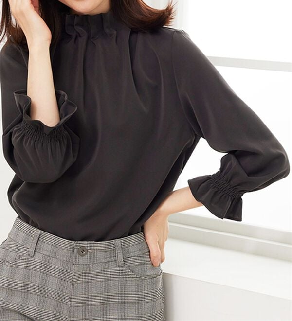 BELLUNA（ベルーナ）の「着脱楽々！タックデザインブラウス（ブラウス）」｜詳細画像
