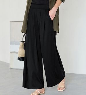 Viola e Viola（ヴィオラ エ ヴィオラ）の「楽ちんきれい美脚ワイドパンツ（ワイドパンツ・ガウチョ）」｜ブラック