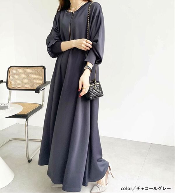 GeeRA（ジーラ）の「【再入荷】1枚で決まる！ハーフジップフレアワンピース（カットソーワンピース）」｜詳細画像