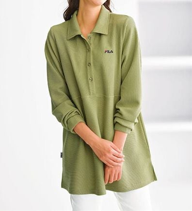 BELLUNA（ベルーナ）の「＜ＦＩＬＡ＞リブニットソーポロチュニック（チュニック）」