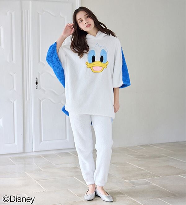 BELLUNA（ベルーナ）の「＜Ｄｉｓｎｅｙ＞【ドナルドダック】両面ボアポンチョ（パジャマ・ルームウェア）」｜詳細画像