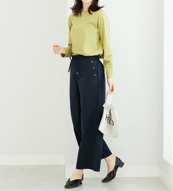 BELLUNA（ベルーナ）の「サラリ綿混ボタン使いワイドパンツ（ワイドパンツ・ガウチョ）」｜詳細画像