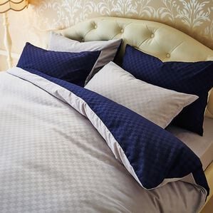 iellio（イエリオ）の「ホテルテイストリバーシブル布団カバーリング＜掛布団カバー・フィットシーツ・ボックスシーツ・枕カバー・１年中快適＞（敷布団カバー・シーツ）」｜グレー