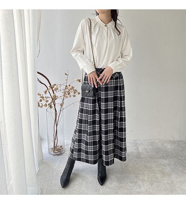 GeeRA（ジーラ）の「ビッグ釦バンドカラーブラウス（ブラウス）」｜詳細画像