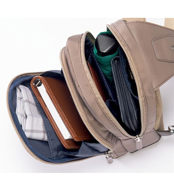 「＜ハッシュパピー＞配色デザインバッグ（メンズボディバッグ・ウエストポーチ）」｜詳細画像