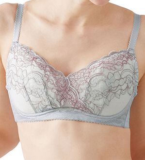 LAVIENNE（ラヴィエンヌ）の「ウイング「小さく見せるブラ」（ブラジャー）」｜詳細画像