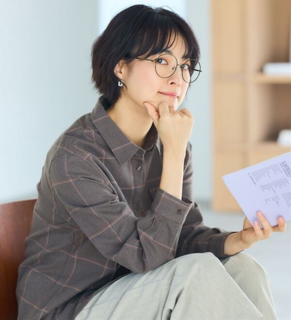 BELLUNA（ベルーナ）の「《ＨｕｇＲｅａｍコットン》ポケットシャツ（シャツ）」｜詳細画像