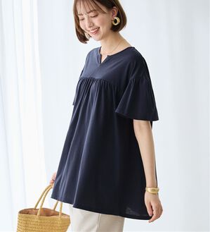 Viola e Viola（ヴィオラ エ ヴィオラ）の「軽やか綿混カットソーキーネックチュニック（チュニック）」｜ネイビー