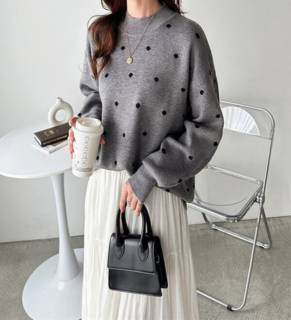 GeeRA（ジーラ）の「ドット柄ニットプルオーバー（ニット・セーター）」｜詳細画像