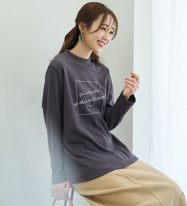 BELLUNA（ベルーナ）の「まるで着る毛布！静電防止付裏ファーロゴプルオーバー（カットソー）」｜詳細画像