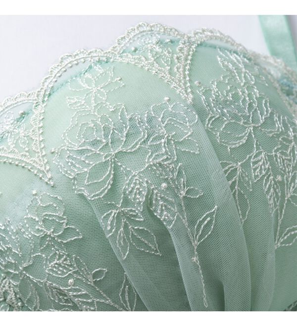 YU'NOW（ユナウ）の「ぷるるん谷間のノンワイヤーブラ＆ショーツ（ブラジャー＆ショーツセット）」｜詳細画像